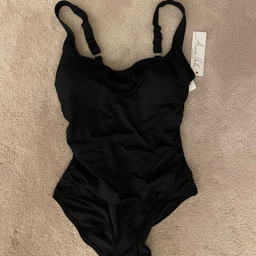 Anne Cole One Piece Swimsuit. Size 8